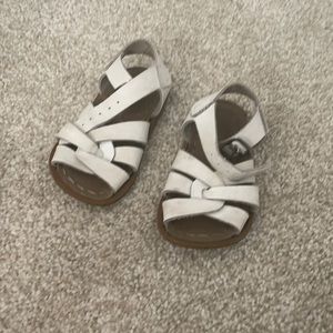 Saltwater sandals white